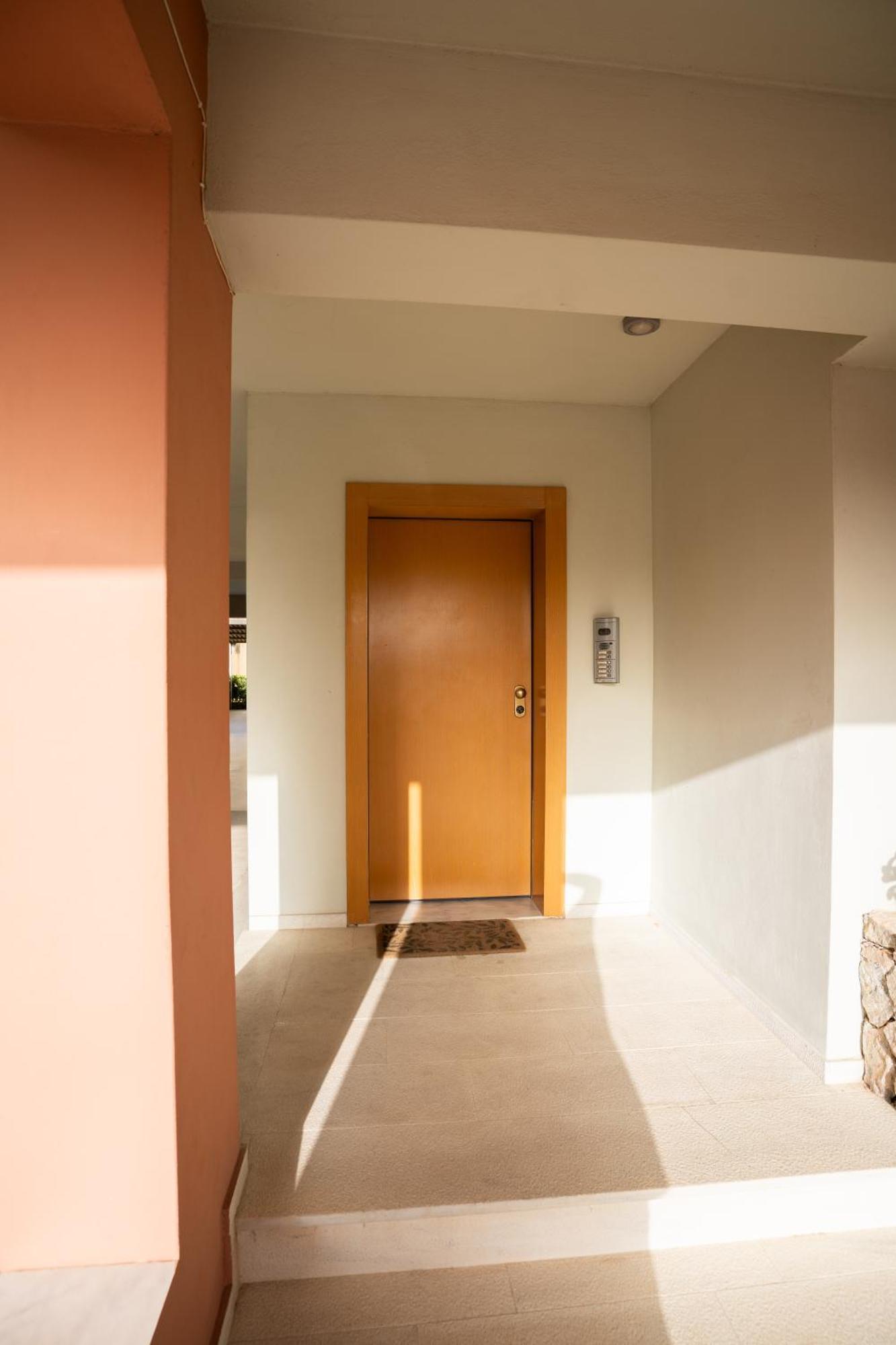 Maria'S Airport Apartment Koropion Luaran gambar